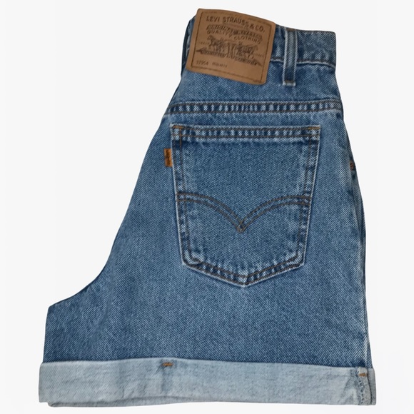 Levi’s 954 High-Rise Roll-Up Vintage Jean Shorts - 2/4 - Picture 11 of 17